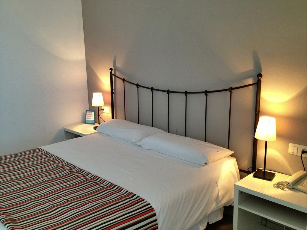 Casa Del Mar Hotel & Apartaments Roses Zimmer foto
